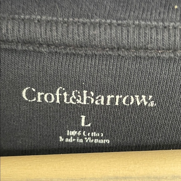 Croft & Barrow Black Floral Embroidered Tee size L - Picture 2 of 7
